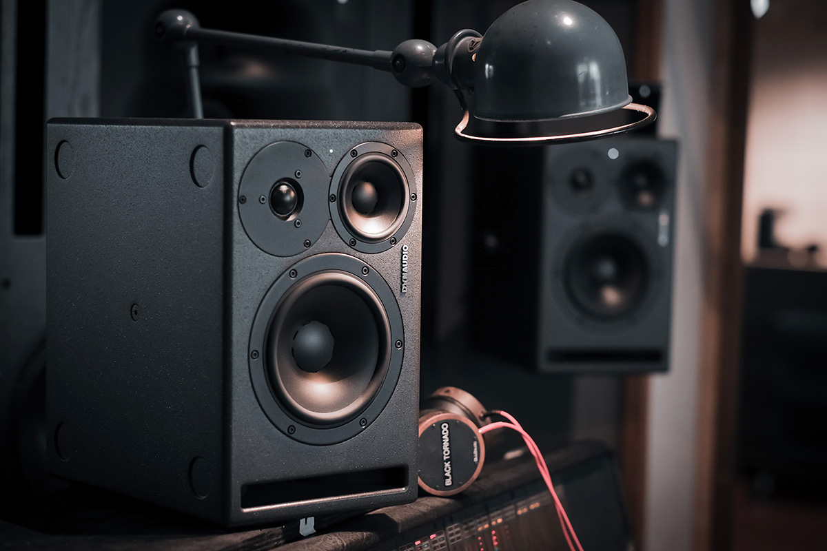 Dynaudio Core 47 speakers